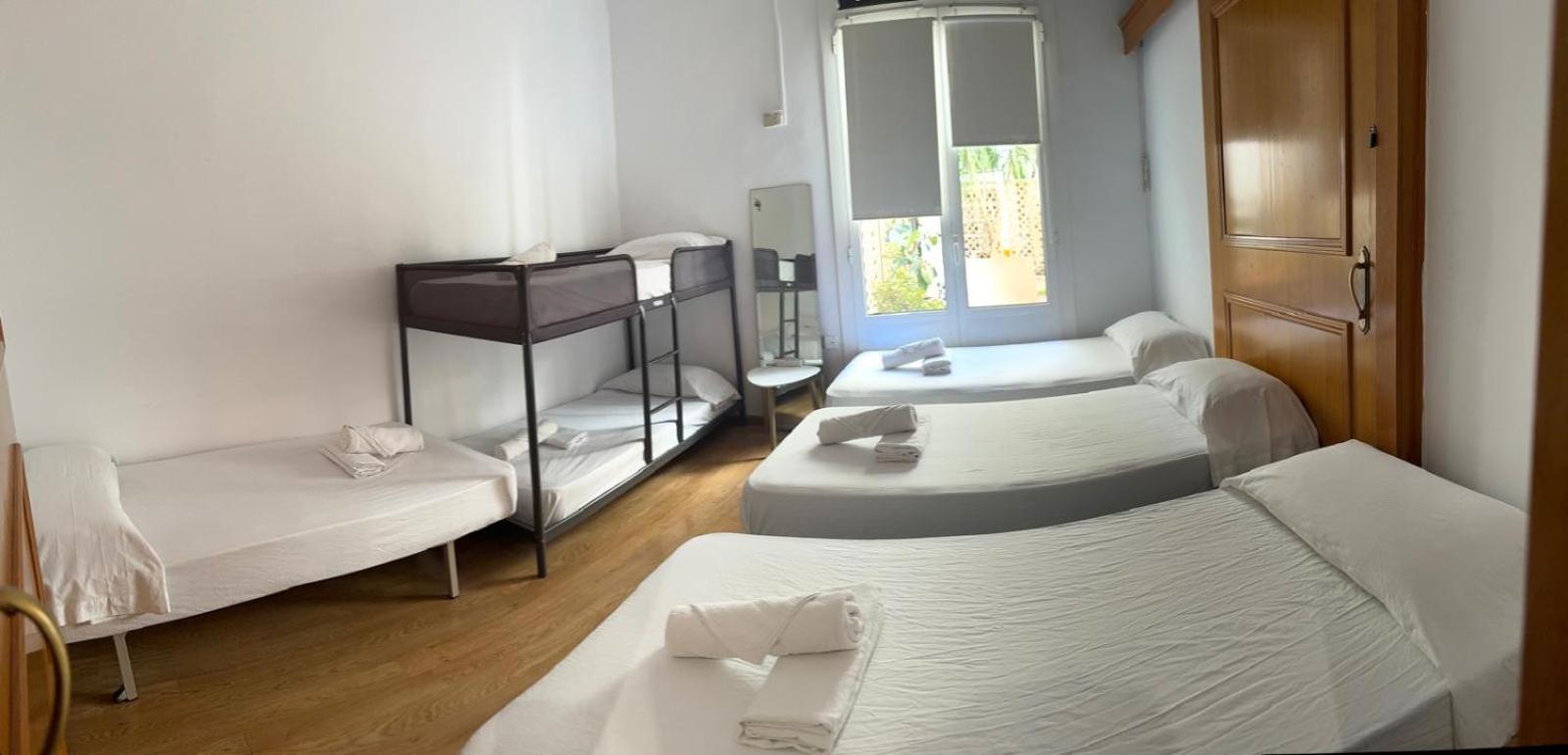 Habitacion Para Grupos Y Familias Hasta 8 Barcellona Esterno foto