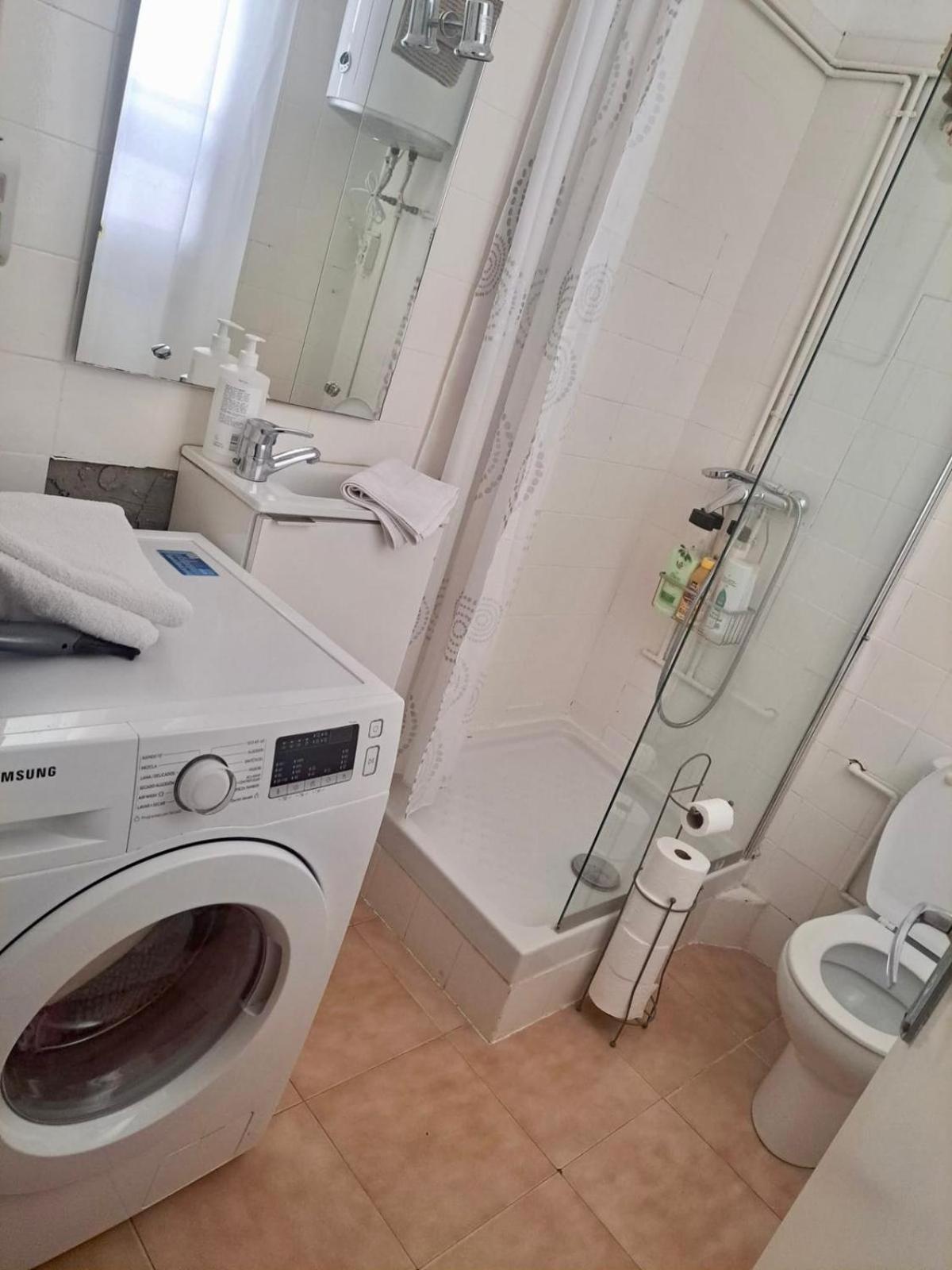 Habitacion Para Grupos Y Familias Hasta 8 Barcellona Esterno foto